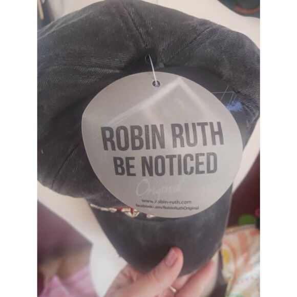 Wyoming new with tags robin Ruth adjustable Trucker style cap - Picture 4 of 4